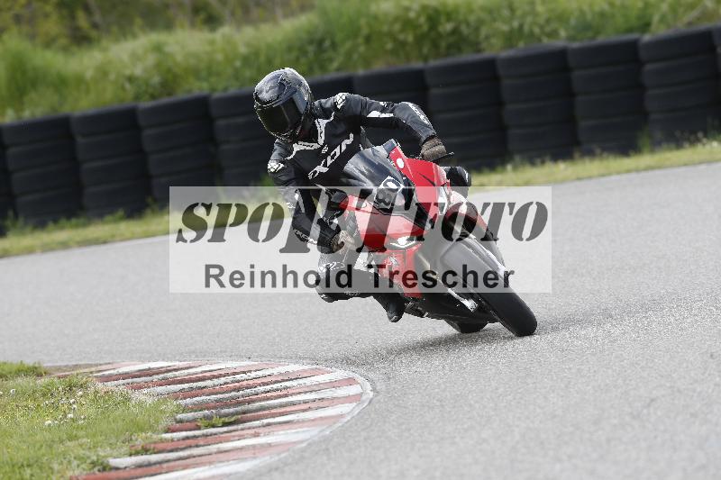 /Archiv-2025/09 22.04.2025 Cornu Master School ADR/rot-rouge/80